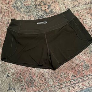 Born Primitive olive Green Activewear XL